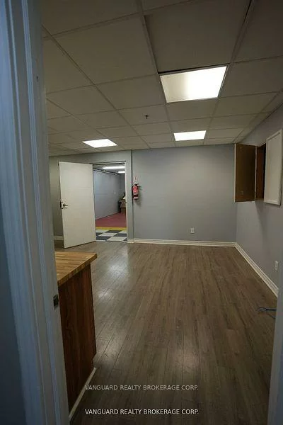 410, Chrislea, East Woodbridge, Vaughan