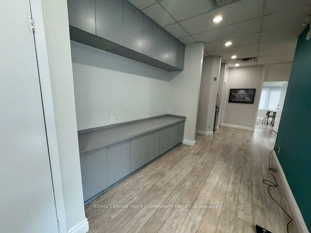 7620, Yonge, Crestwood-Springfarm-Yorkhill, Vaughan