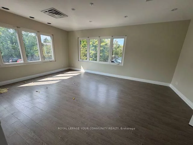 7620, Yonge, Crestwood-Springfarm-Yorkhill, Vaughan