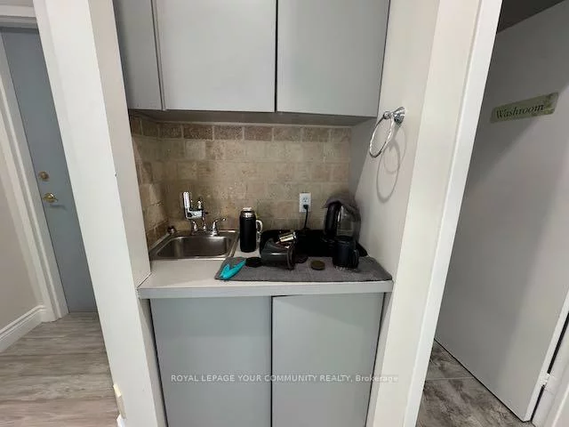 7620, Yonge, Crestwood-Springfarm-Yorkhill, Vaughan