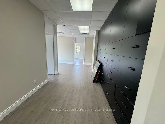 7620, Yonge, Crestwood-Springfarm-Yorkhill, Vaughan