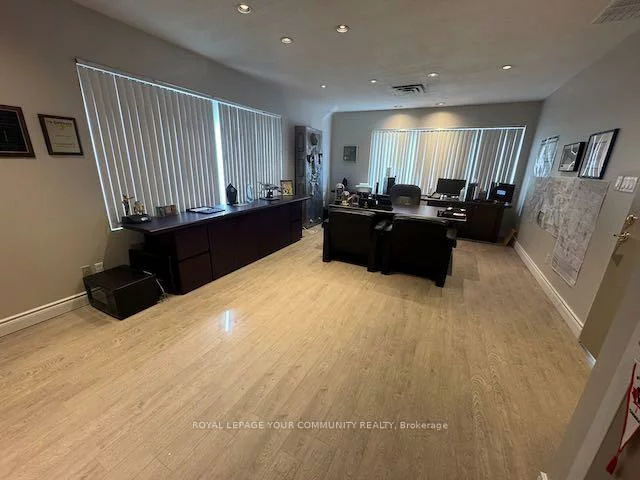 7620, Yonge, Crestwood-Springfarm-Yorkhill, Vaughan