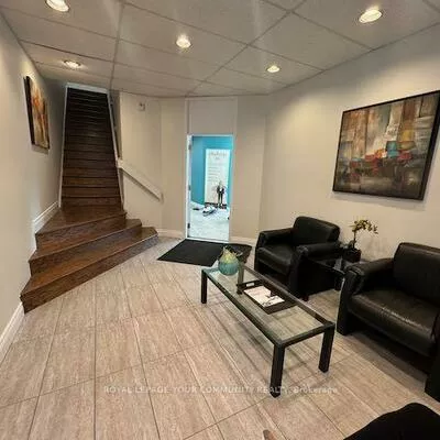 7620, Yonge, Crestwood-Springfarm-Yorkhill, Vaughan