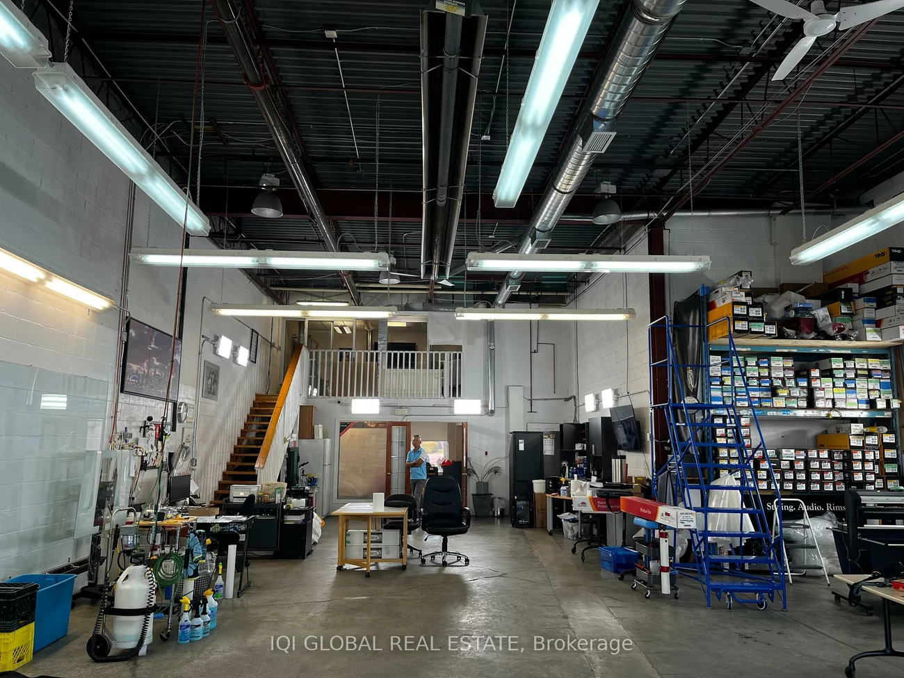 45, Casmir, Concord, Vaughan