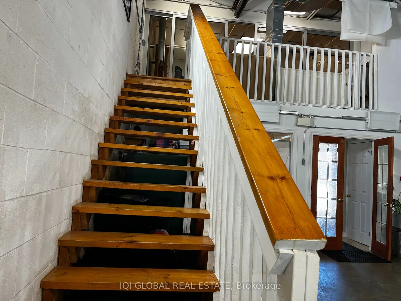 45, Casmir, Concord, Vaughan