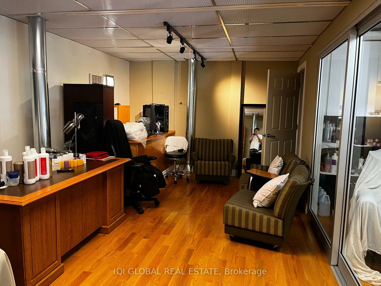 45, Casmir, Concord, Vaughan