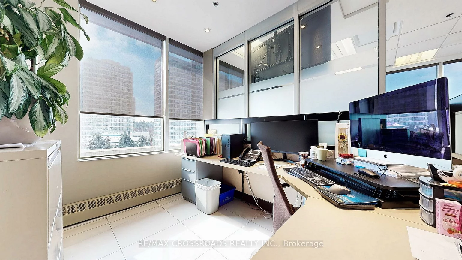 7368, Yonge, Crestwood-Springfarm-Yorkhill, Vaughan