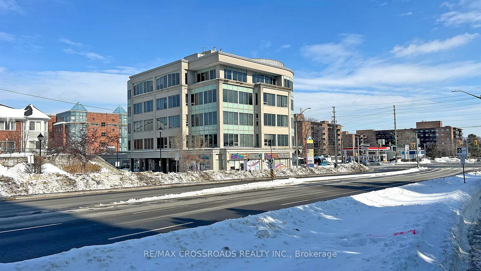 7368, Yonge, Crestwood-Springfarm-Yorkhill, Vaughan