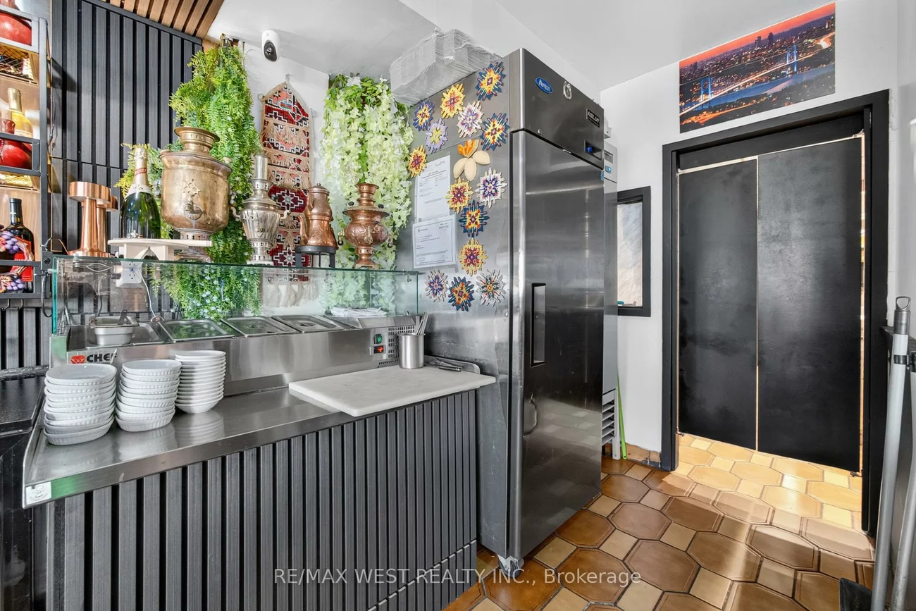 2180, Steeles, Concord, Vaughan