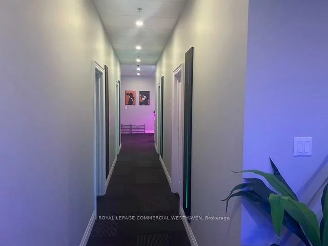 180, Winges, Pine Valley Business Park, Vaughan