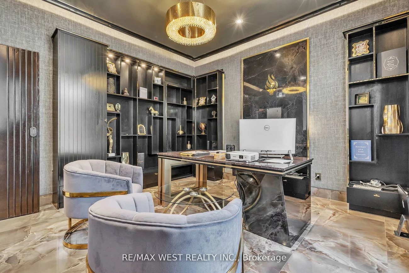 418, Hanlan, Steeles West Industrial, Vaughan