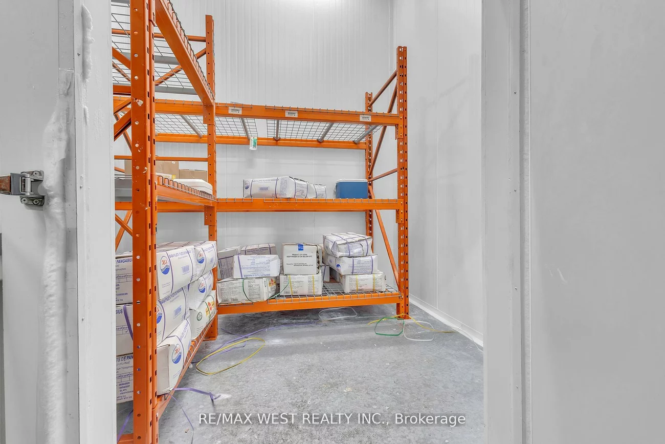 418, Hanlan, Steeles West Industrial, Vaughan