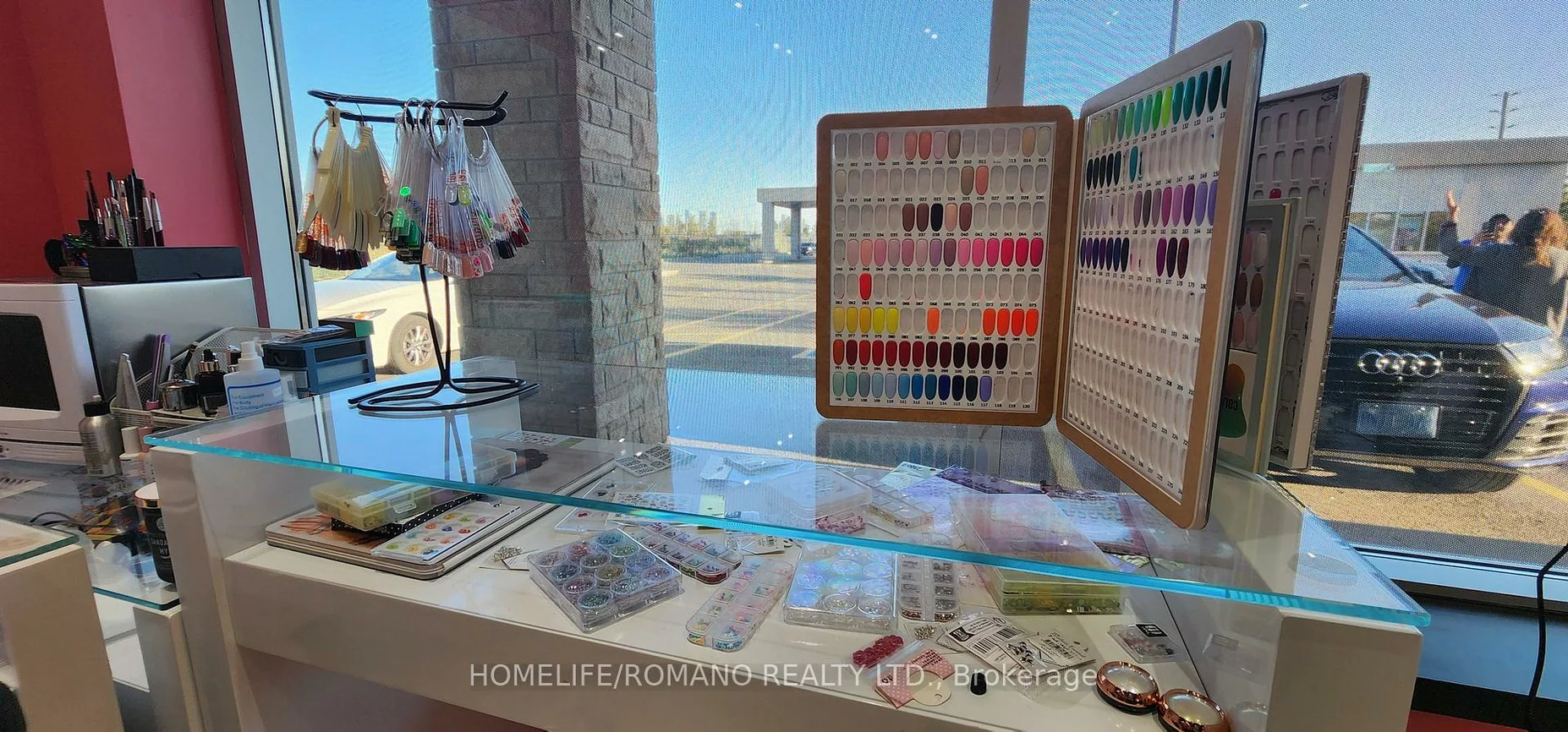 9121, Weston, East Woodbridge, Vaughan