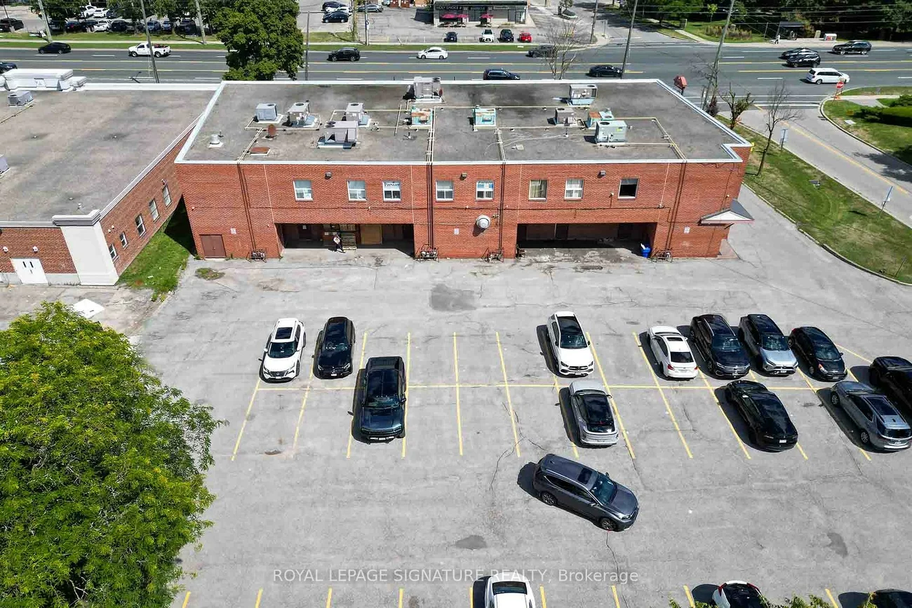 8108, Yonge, Uplands, Vaughan