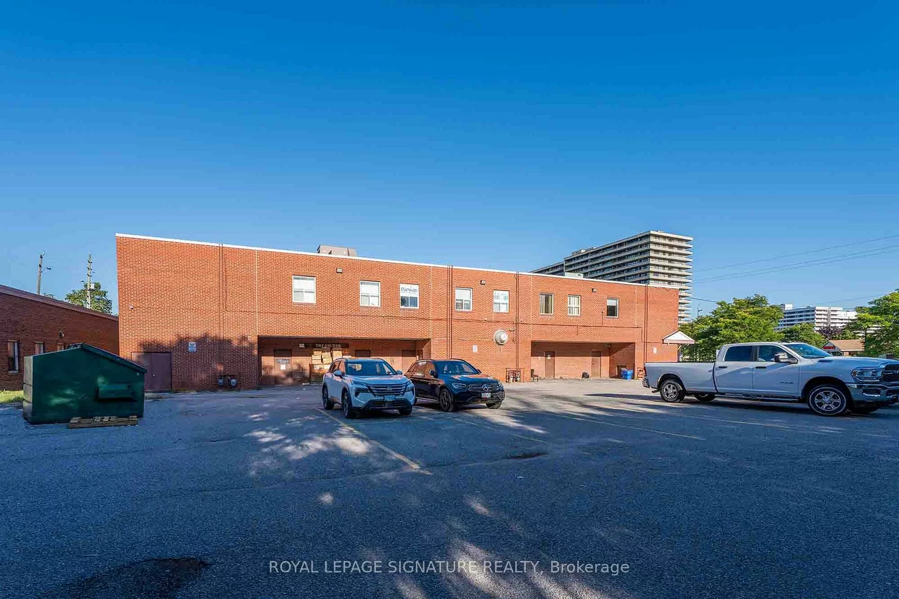 8134, Yonge, Uplands, Vaughan