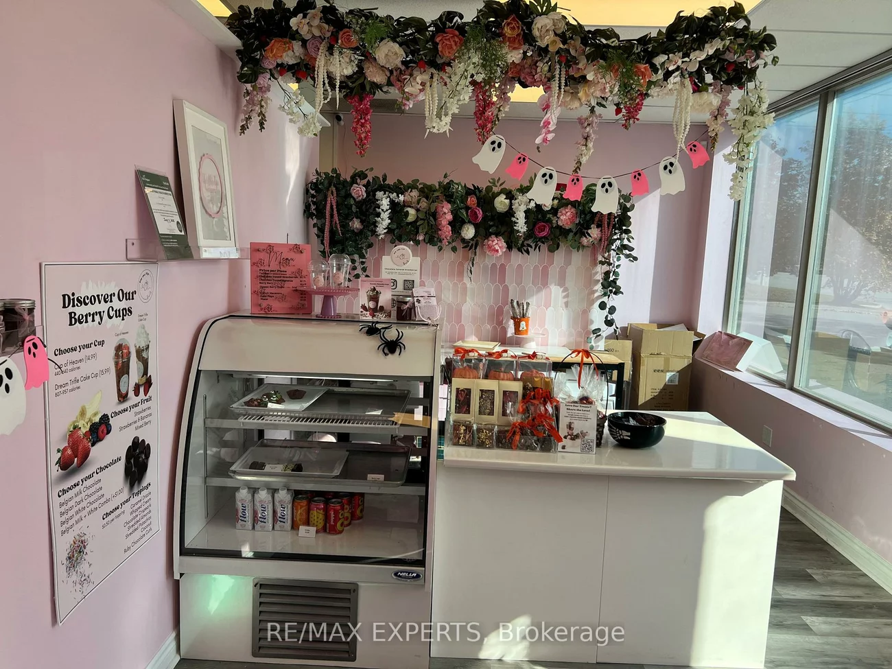 201, Spinnaker, Concord, Vaughan