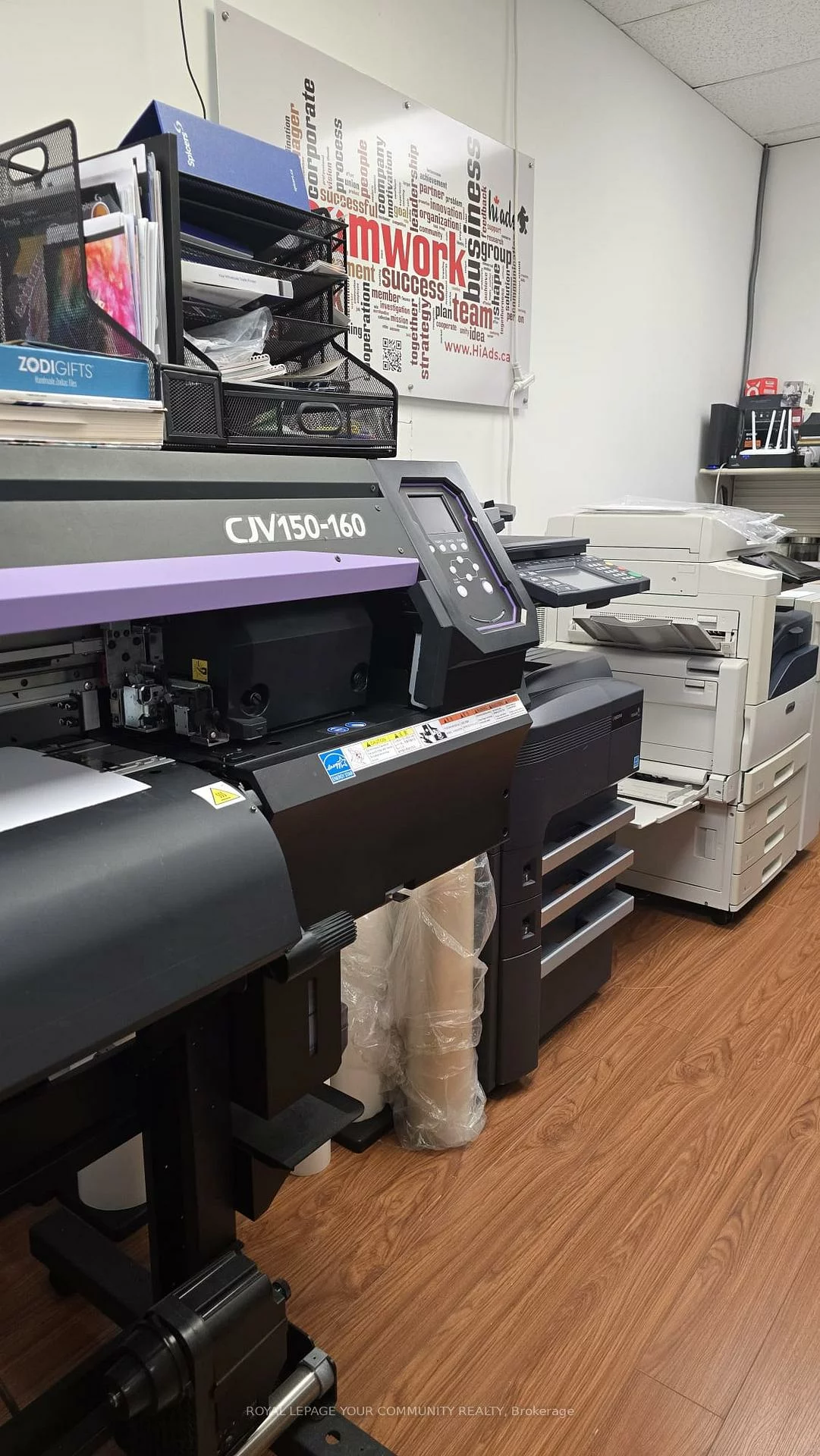 8108, Yonge, Uplands, Vaughan