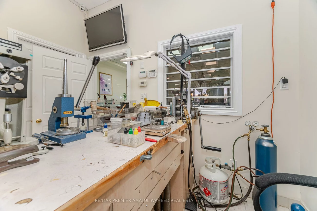 3255, Rutherford, Concord, Vaughan