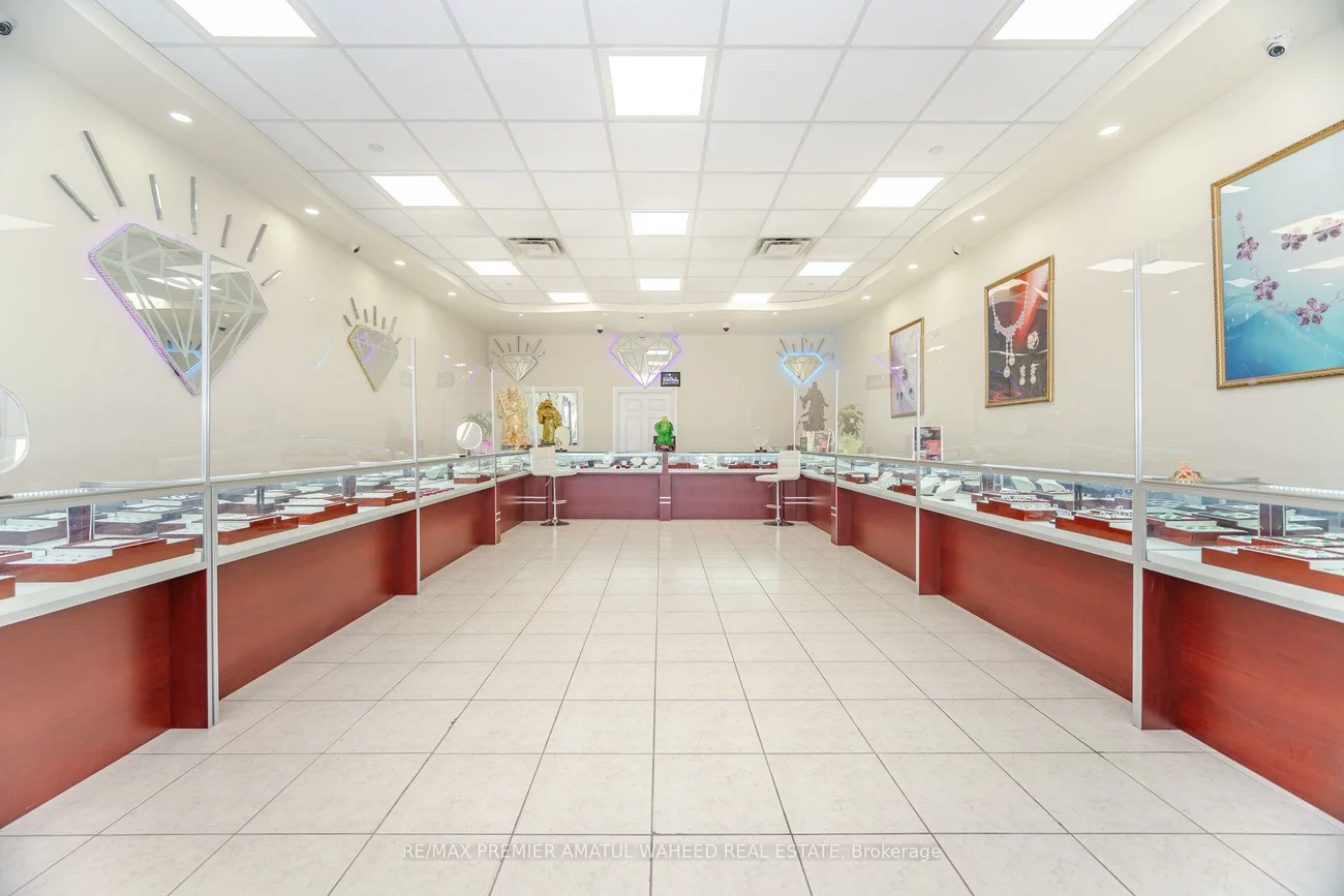 3255, Rutherford, Concord, Vaughan