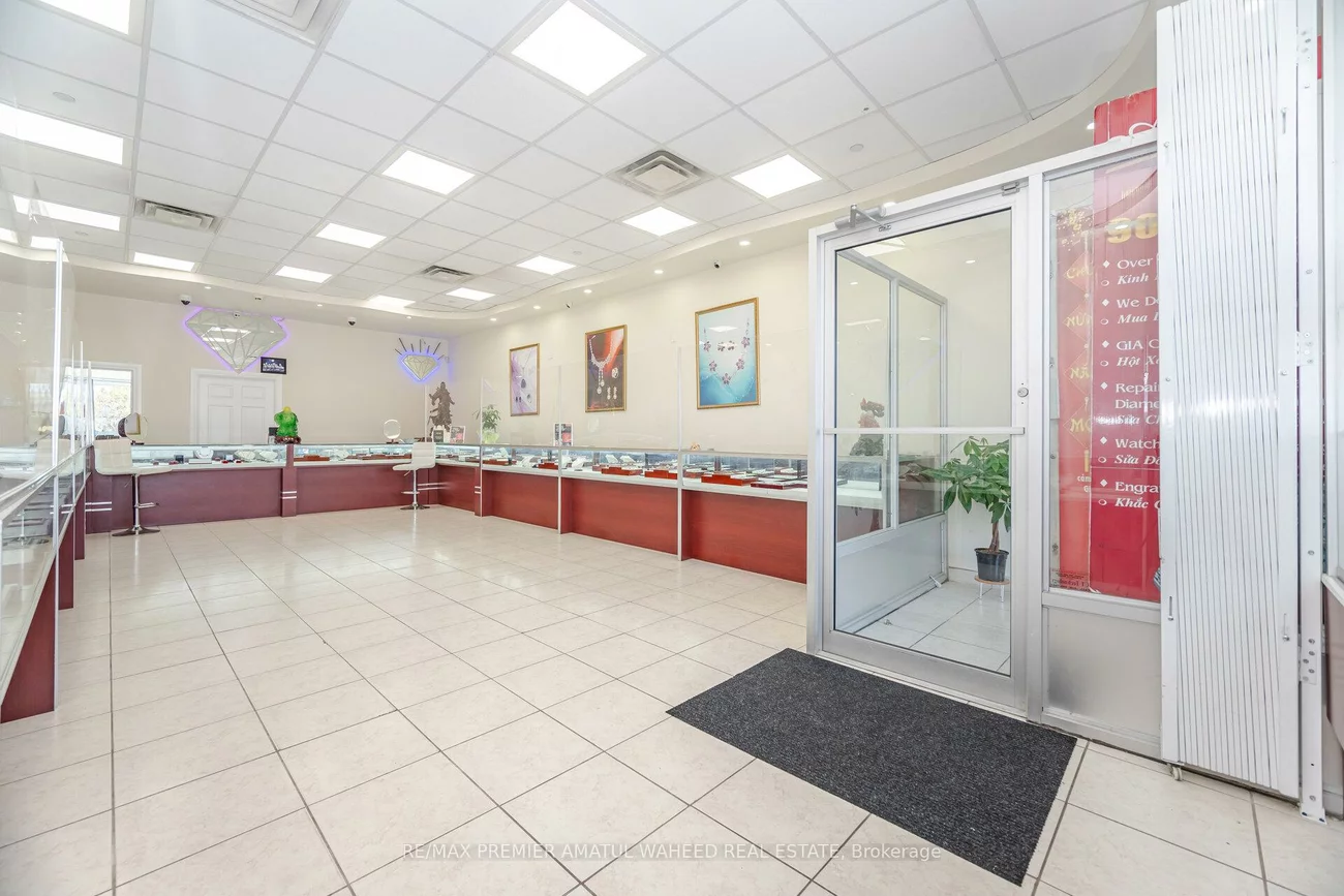 3255, Rutherford, Concord, Vaughan