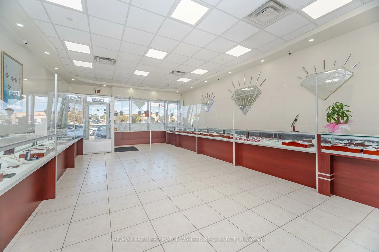 3255, Rutherford, Concord, Vaughan