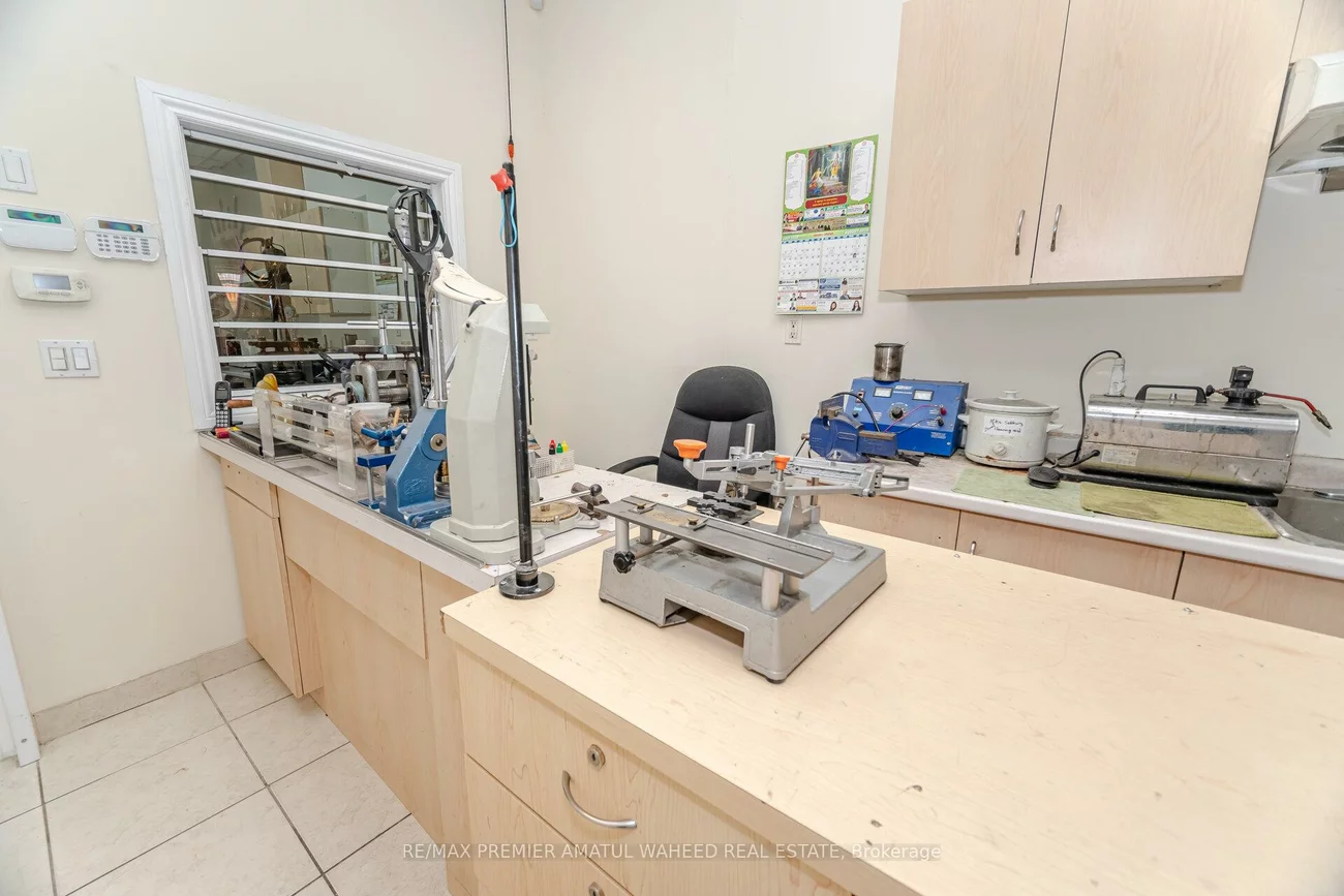 3255, Rutherford, Concord, Vaughan