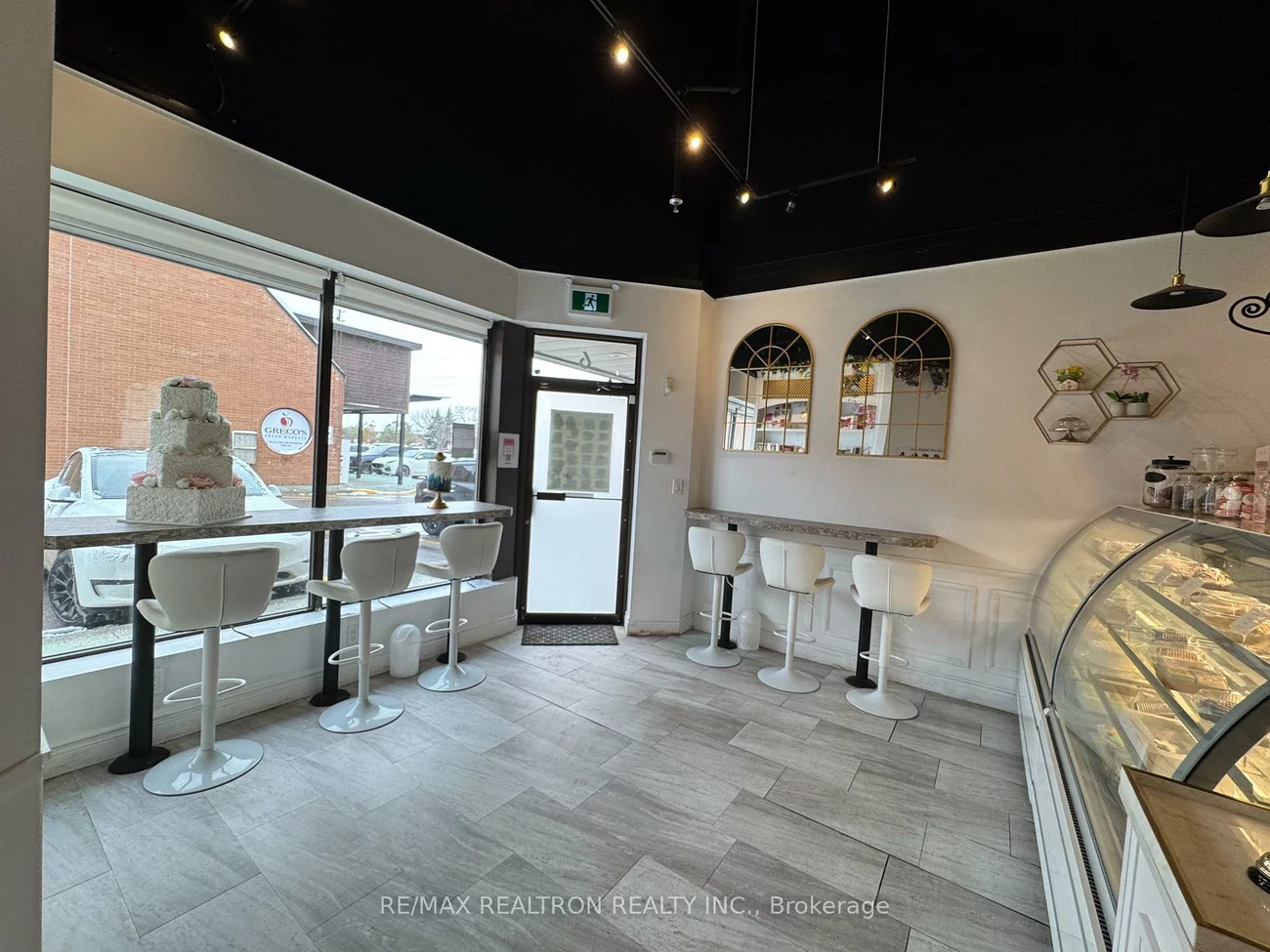 1450, Centre, Beverley Glen, Vaughan