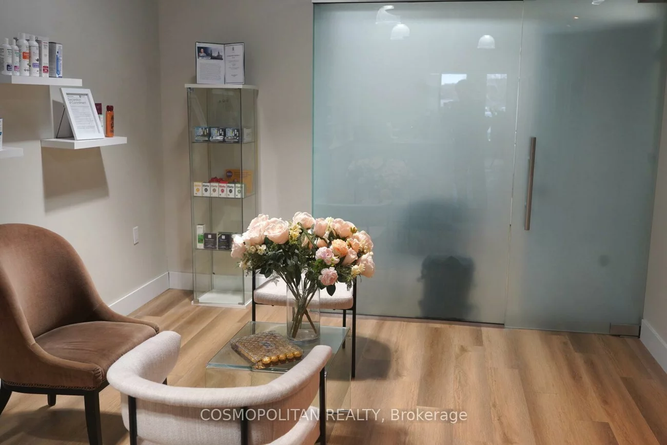 1118, CENTRE, Beverley Glen, Vaughan