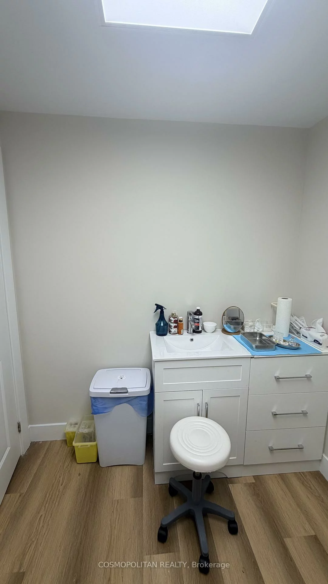 1118, CENTRE, Beverley Glen, Vaughan