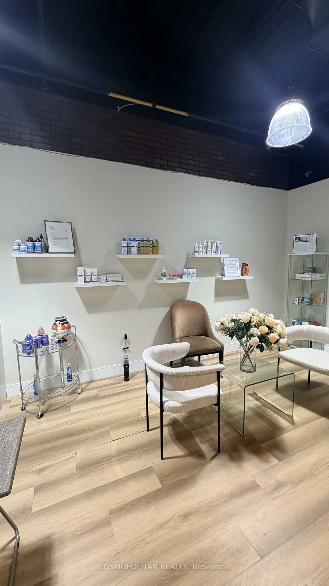 1118, CENTRE, Beverley Glen, Vaughan