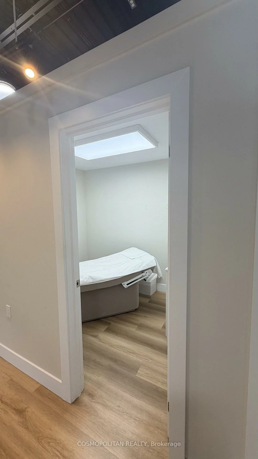 1118, CENTRE, Beverley Glen, Vaughan