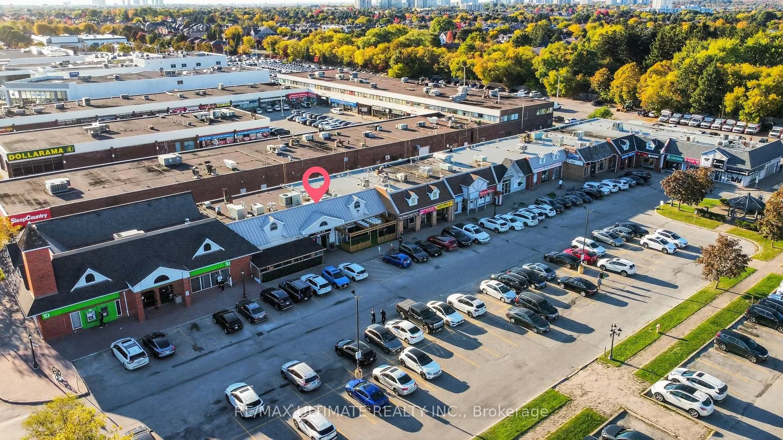 100, Steeles, Crestwood-Springfarm-Yorkhill, Vaughan