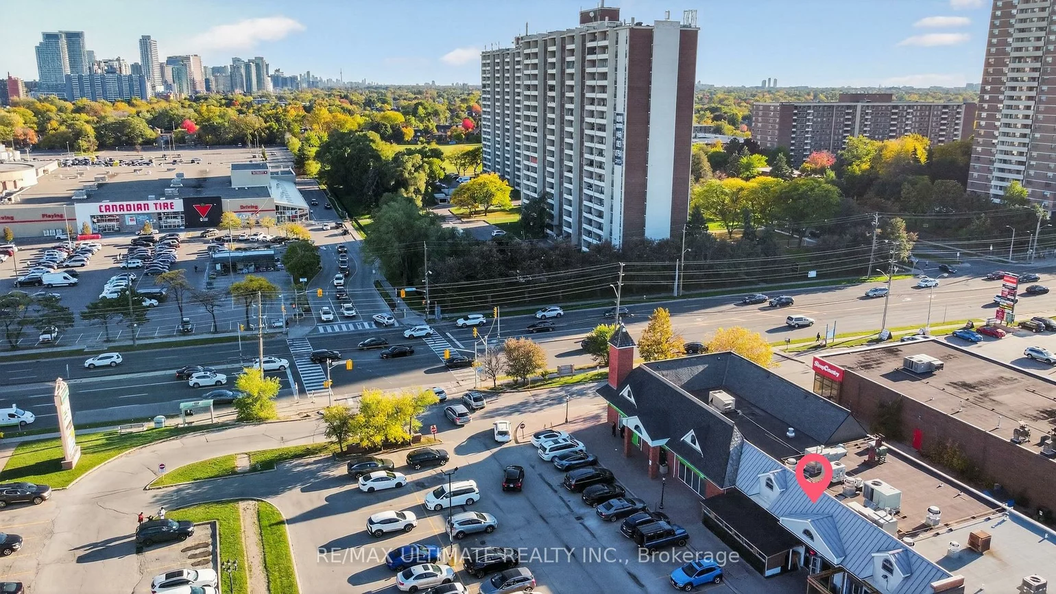 100, Steeles, Crestwood-Springfarm-Yorkhill, Vaughan