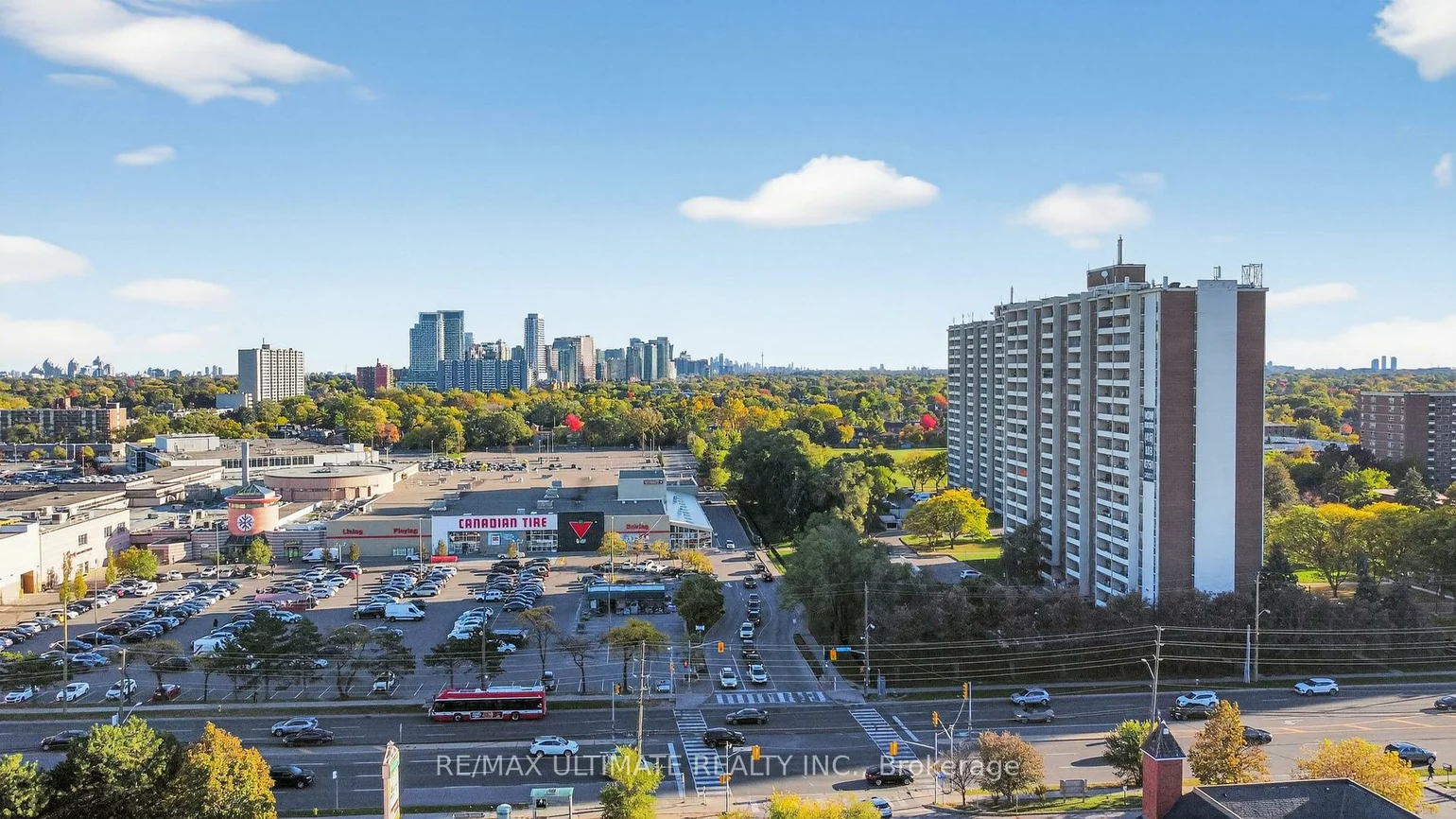 100, Steeles, Crestwood-Springfarm-Yorkhill, Vaughan
