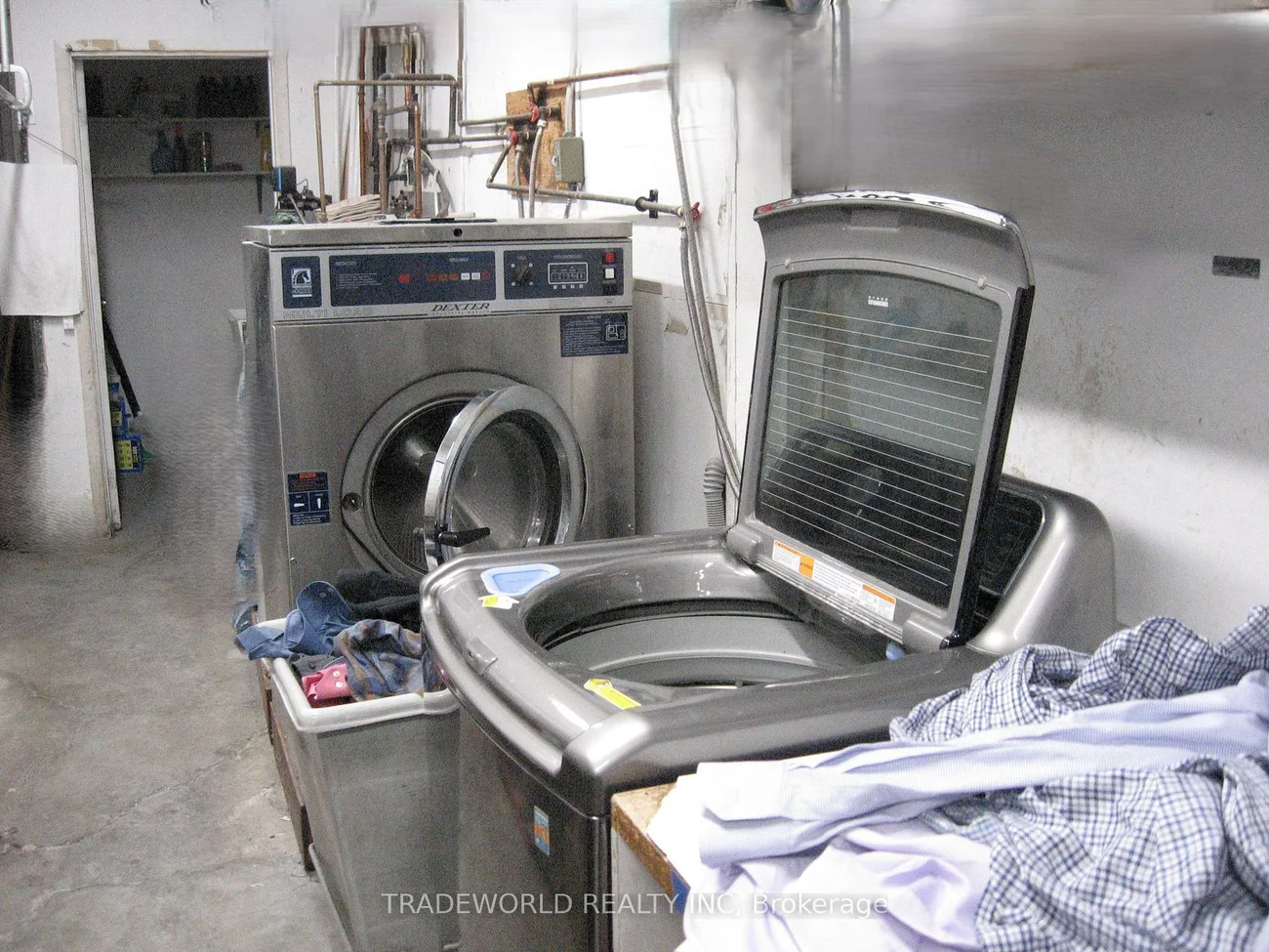 8100, Yonge, Uplands, Vaughan