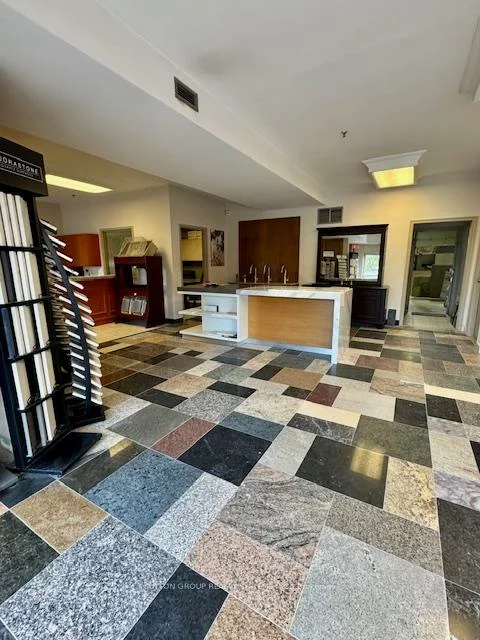 111, Regina, West Woodbridge Industrial Area, Vaughan