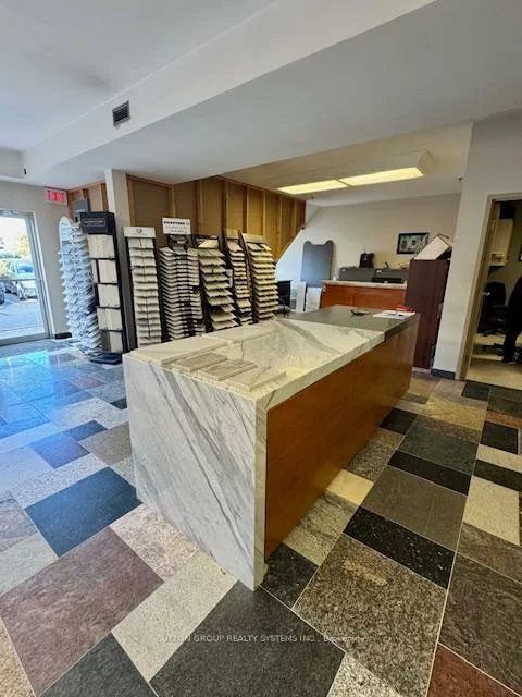 111, Regina, West Woodbridge Industrial Area, Vaughan