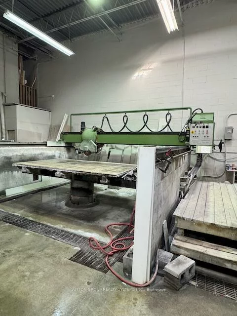 111, Regina, West Woodbridge Industrial Area, Vaughan