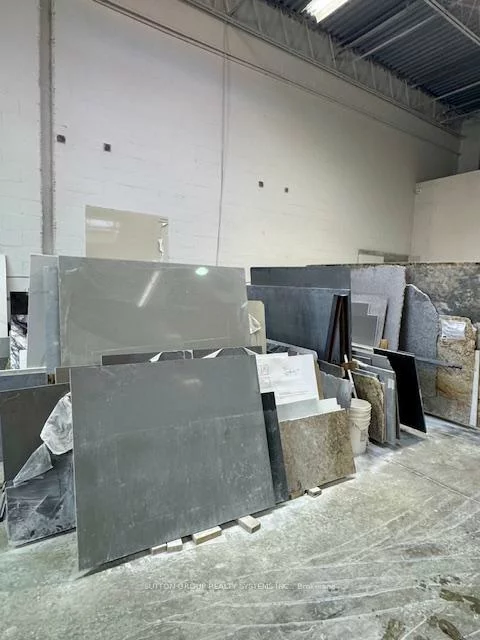 111, Regina, West Woodbridge Industrial Area, Vaughan