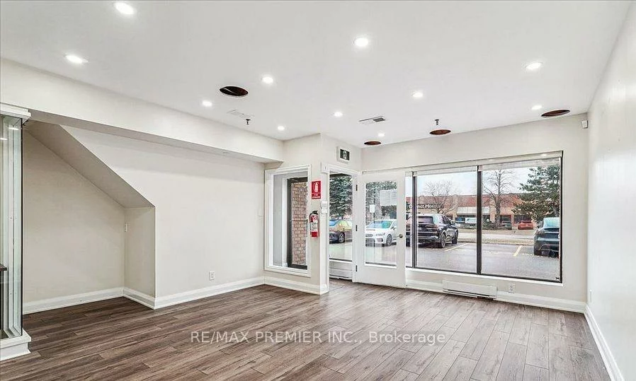 80, Carlauren, East Woodbridge, Vaughan