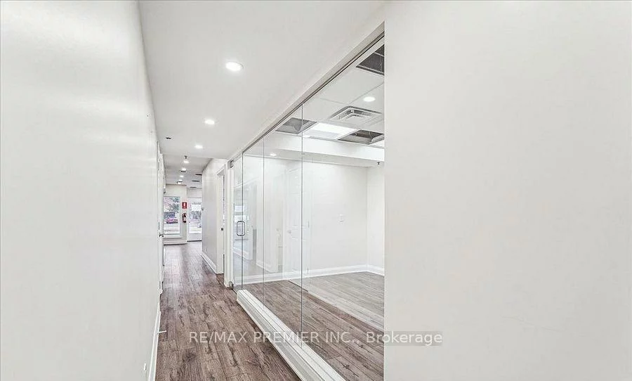 80, Carlauren, East Woodbridge, Vaughan