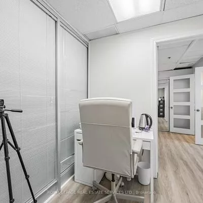 7378, Yonge, Crestwood-Springfarm-Yorkhill, Vaughan