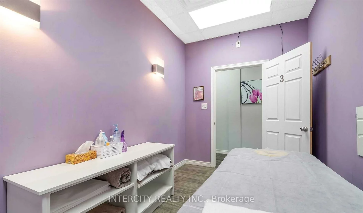 7611, Pine Valley, Pine Valley Business Park, Vaughan