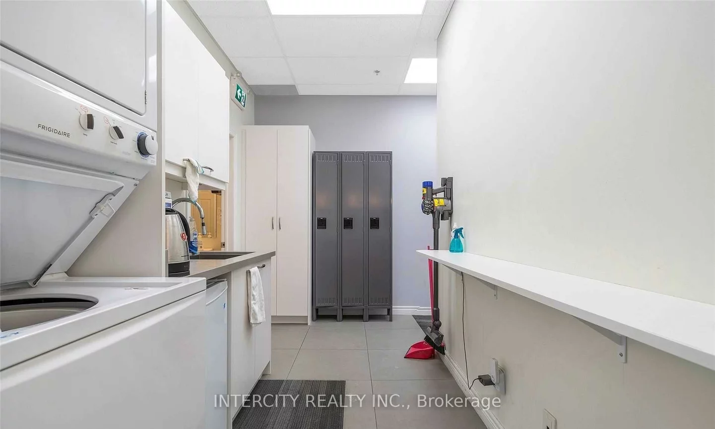 7611, Pine Valley, Pine Valley Business Park, Vaughan