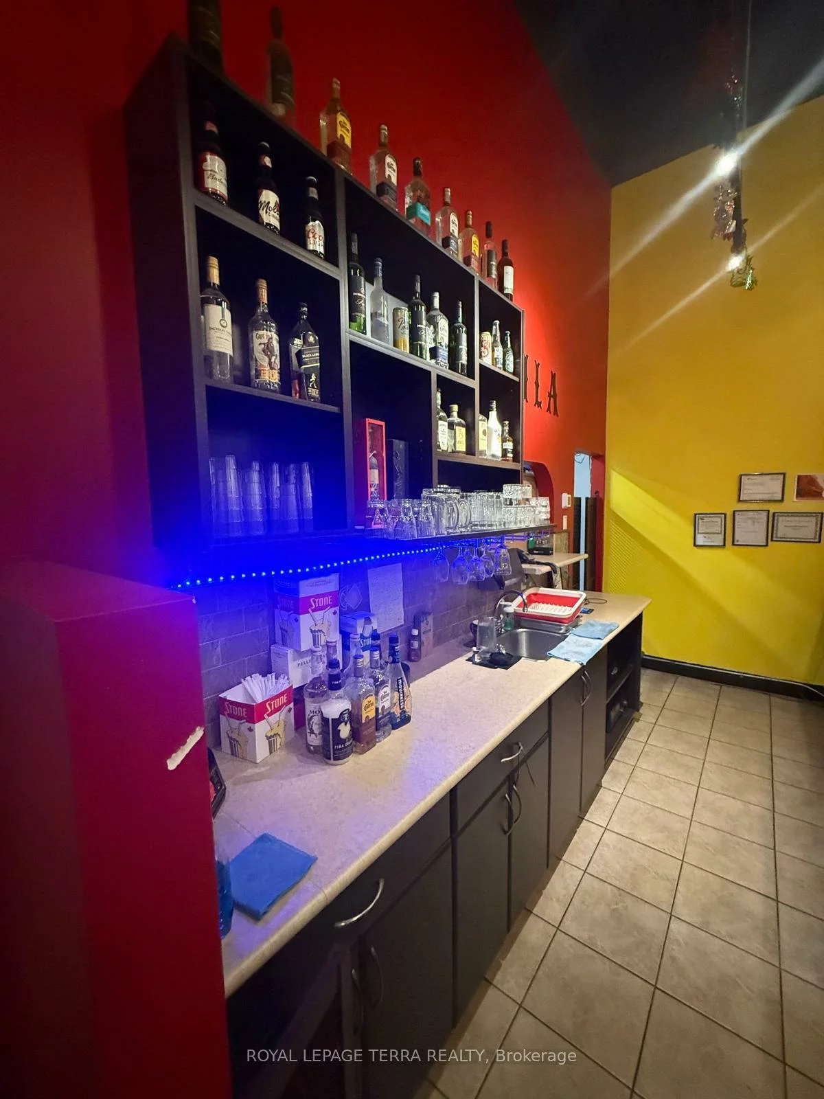 40, Wings, Pine Valley Business Park, Vaughan