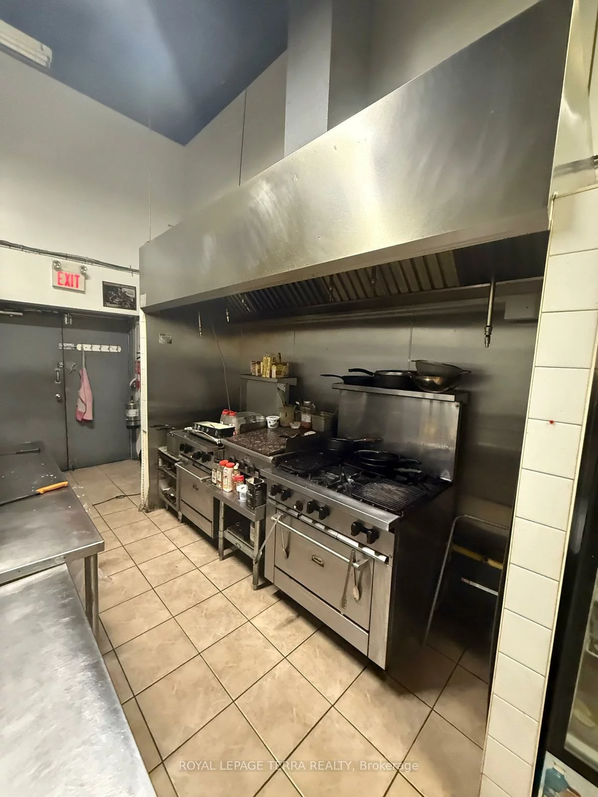 40, Wings, Pine Valley Business Park, Vaughan