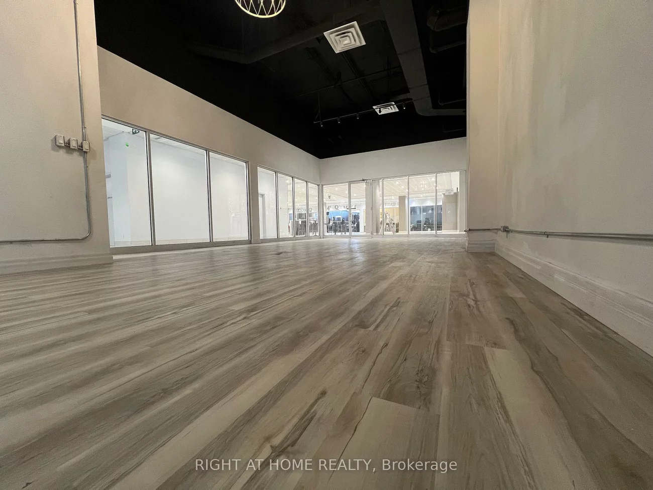 7777, Weston, Vaughan Corporate Centre, Vaughan