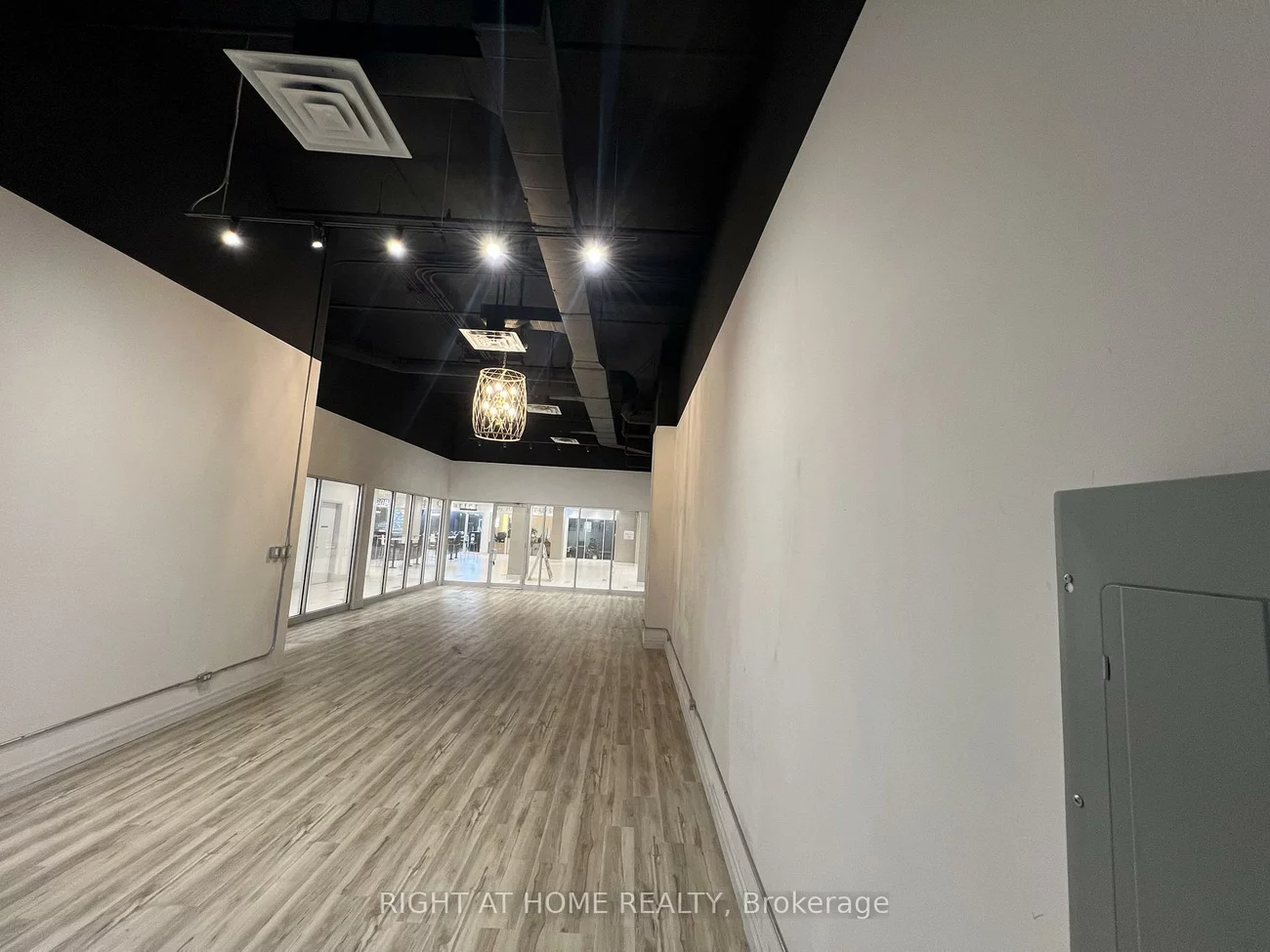 7777, Weston, Vaughan Corporate Centre, Vaughan