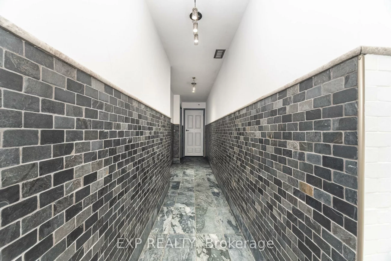 3232, Steeles, Concord, Vaughan