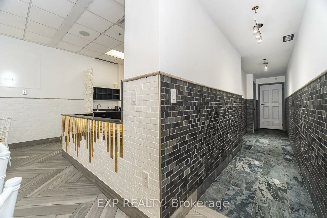 3232, Steeles, Concord, Vaughan